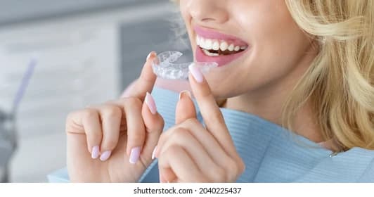 Invisible Aligners Banner